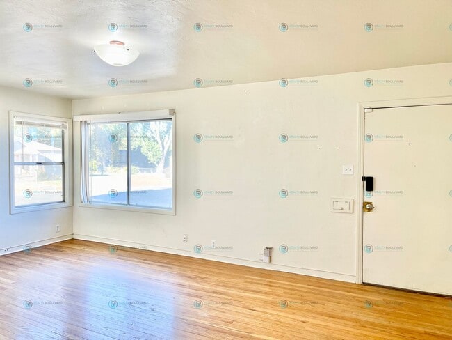 Building Photo - 90 Arden Cir