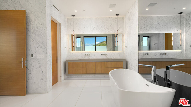 Building Photo - 3881 Puerco Canyon Rd