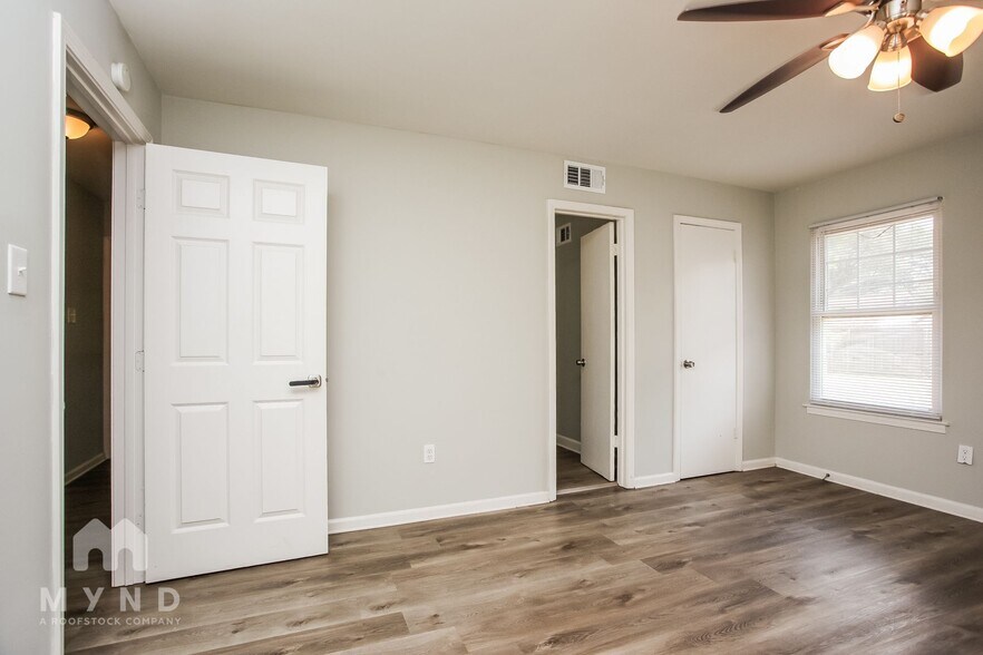 Building Photo - 3814 Silver Chalice Dr