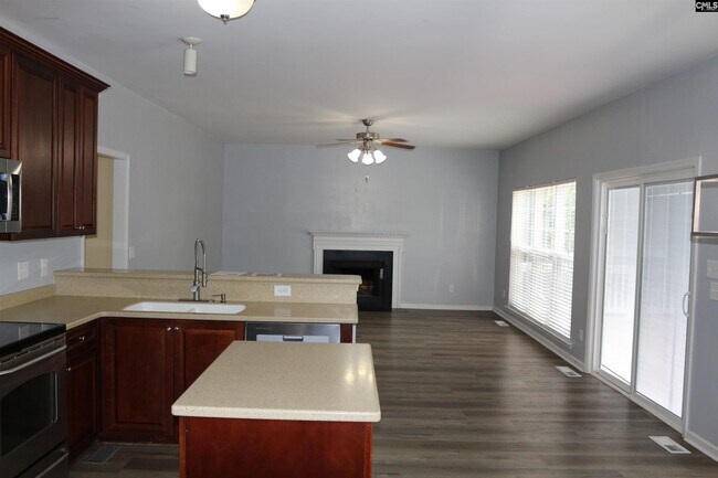Building Photo - 70 Ballymore Ct