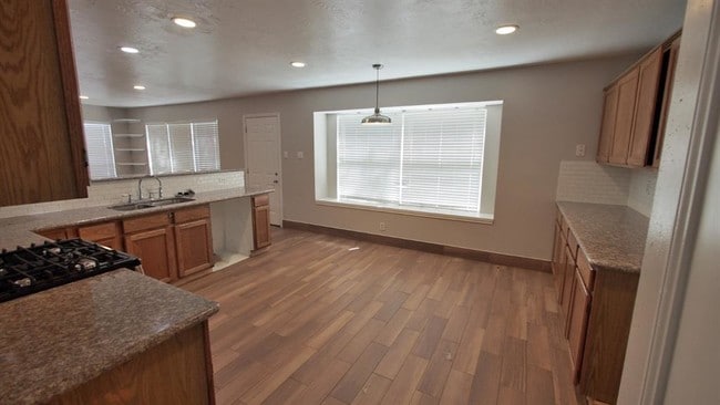Building Photo - 1203 Brook Grove Dr