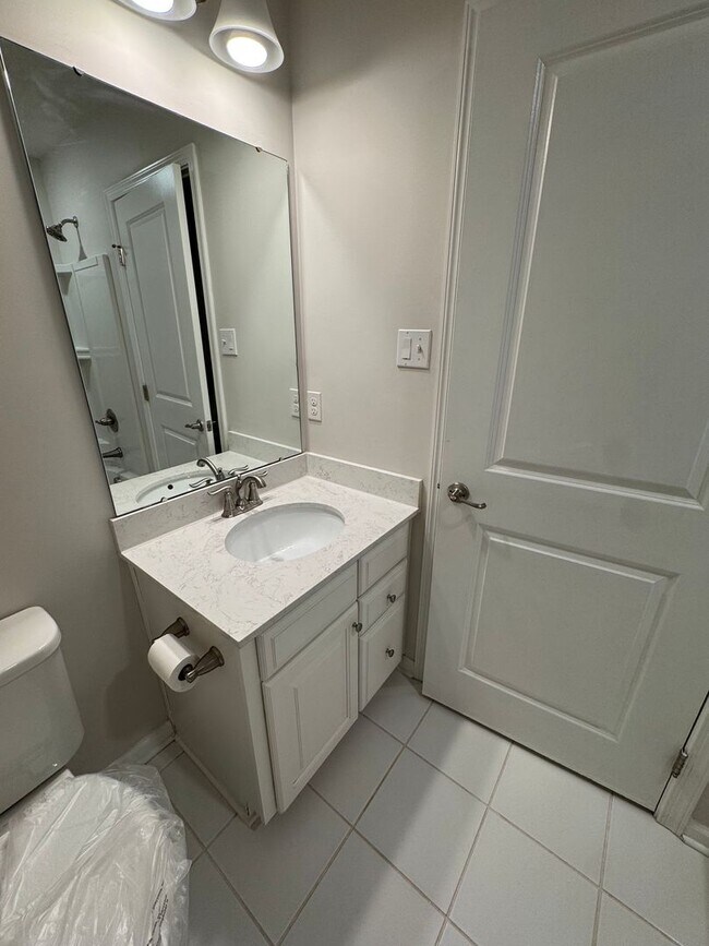 Building Photo - Beautiful 3 Bedroom 3.5 Bath in Sewickley, PA!