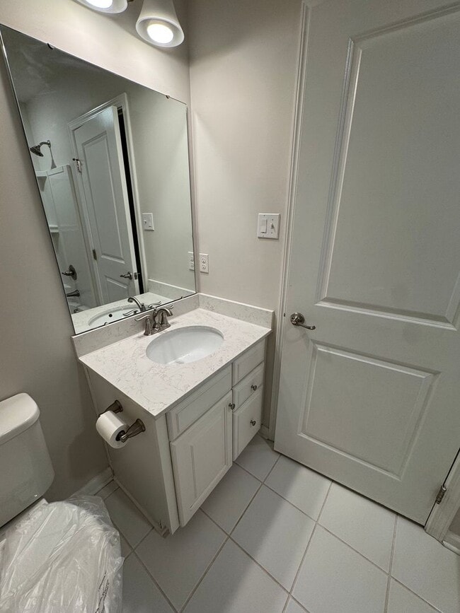 Building Photo - Beautiful 3 Bedroom 3.5 Bath in Sewickley,...