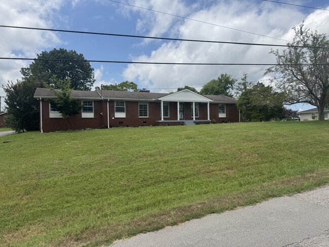 Primary Photo - 112 Northside Dr