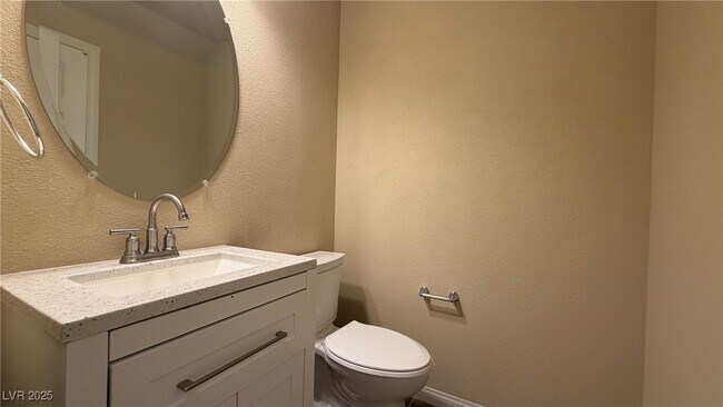 Building Photo - 6451 Parrot Ridge Ct