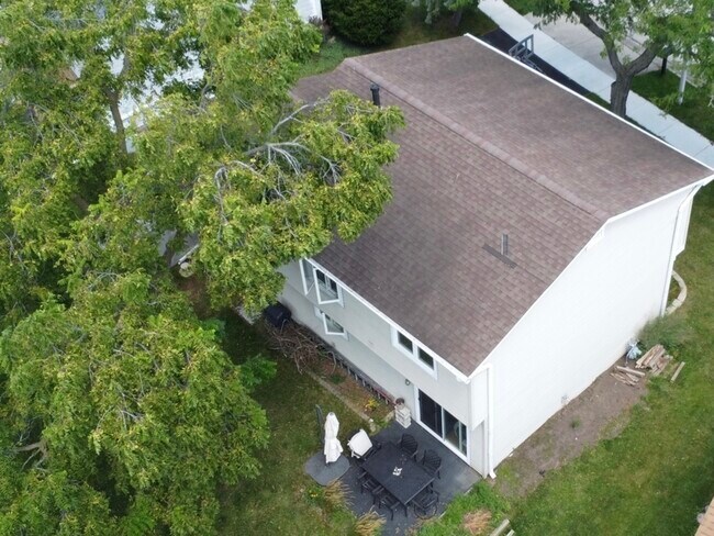 Building Photo - 1345 Fortune Bay Ct