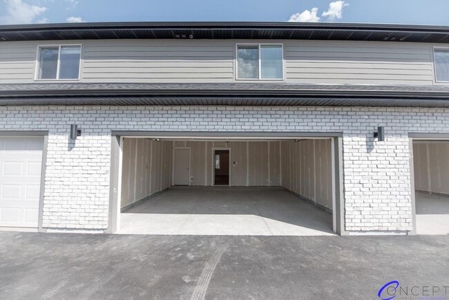 Building Photo - Sienna Village Townhomes
