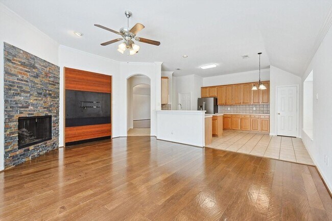 Building Photo - 3516 Sutters Way