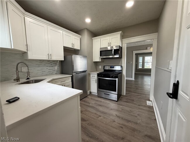 Building Photo - 1265 Marlowe Ave