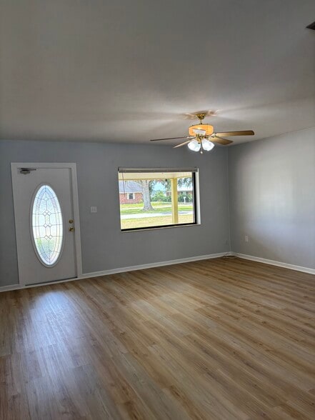 Building Photo - 137 N Lake Reedy Blvd
