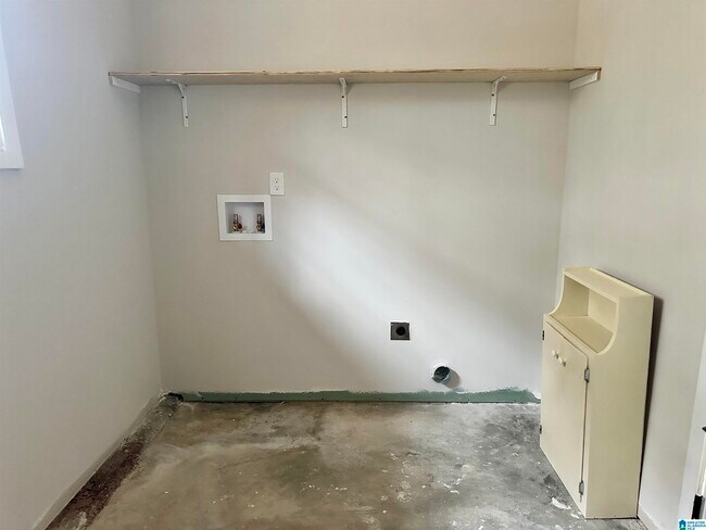 Building Photo - 231 Hillwood Ln