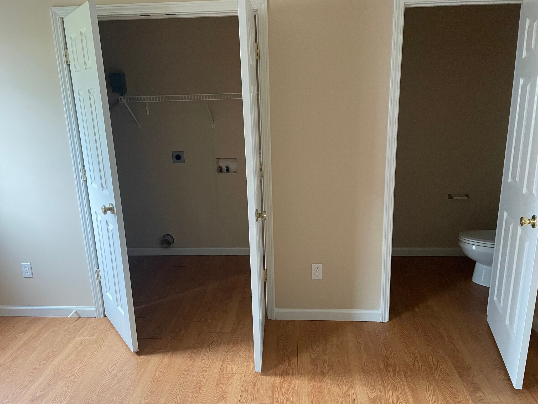 Building Photo - 110 Pettus Pt