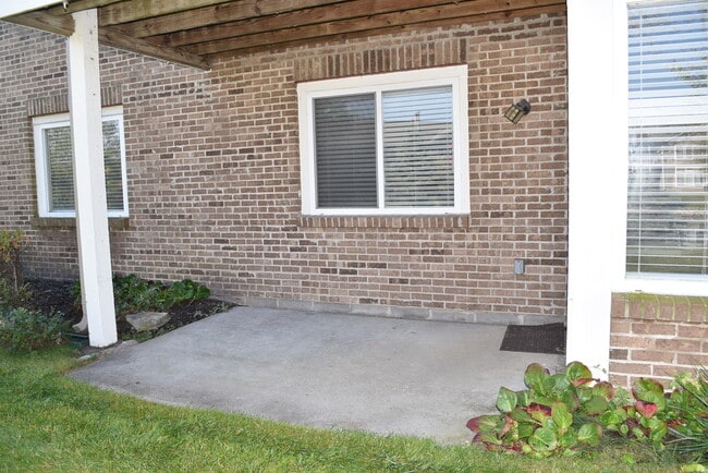 Building Photo - 5612 Baywatch Way