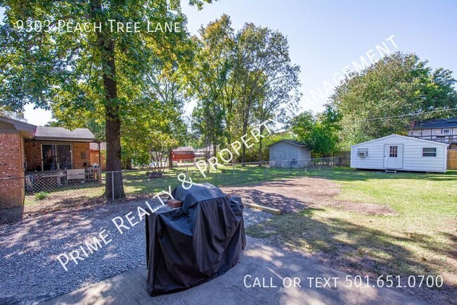 Building Photo - 9303 Peach Tree Ln