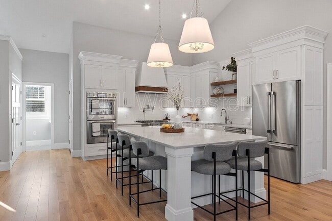 Building Photo - 57 Old Brook Rd