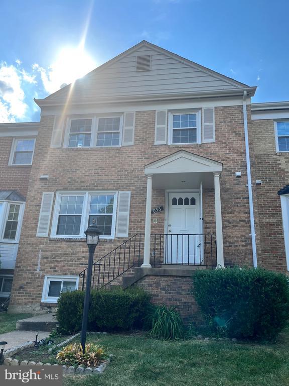 Building Photo - 3056 Covington St