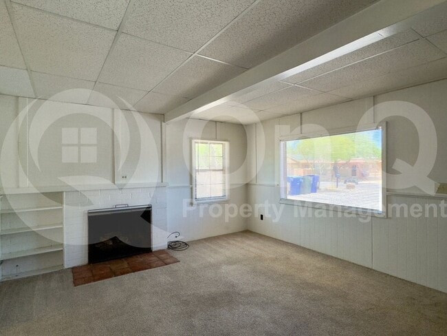 Building Photo - 2701 North Orchard Avenue