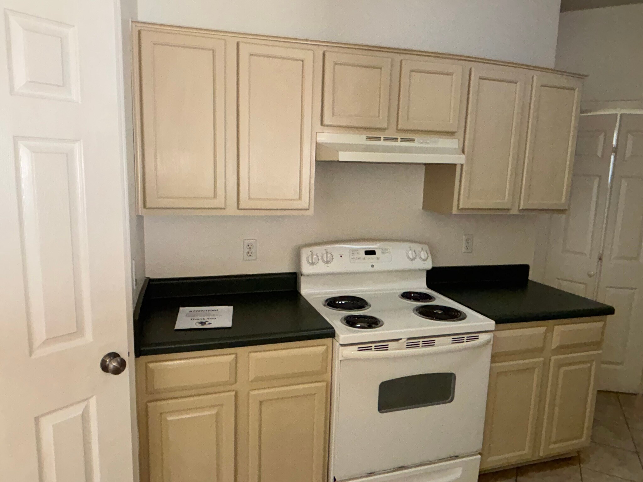 Building Photo - 2205 Garrett Dr