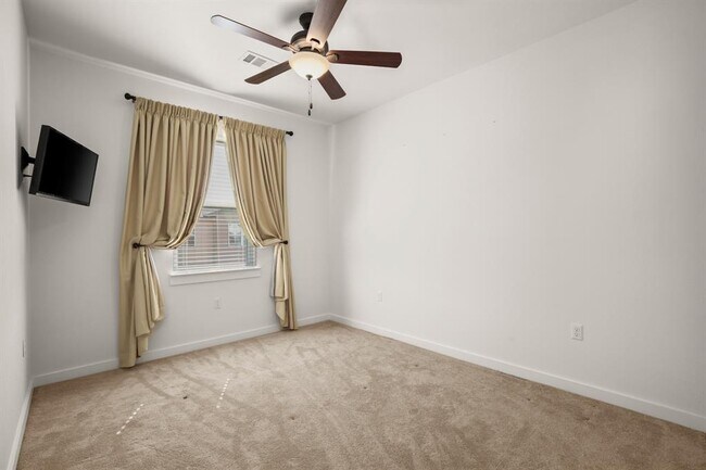 Building Photo - 8904 Parker Ranch Cir