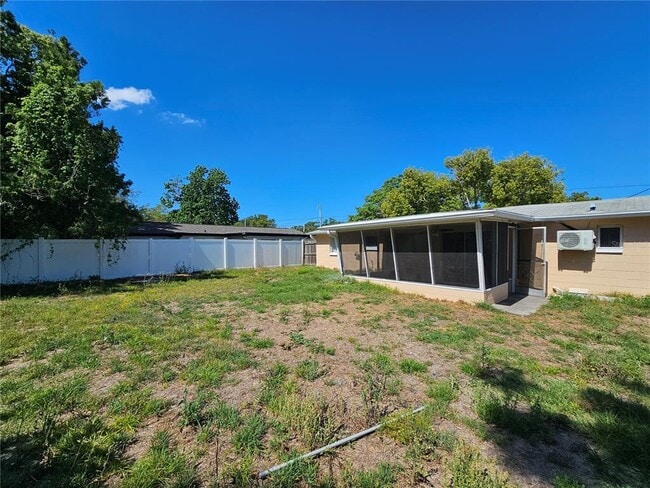 Building Photo - 9210 Pegasus Ave