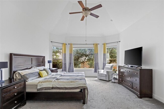 Building Photo - 15513 La Catania Way