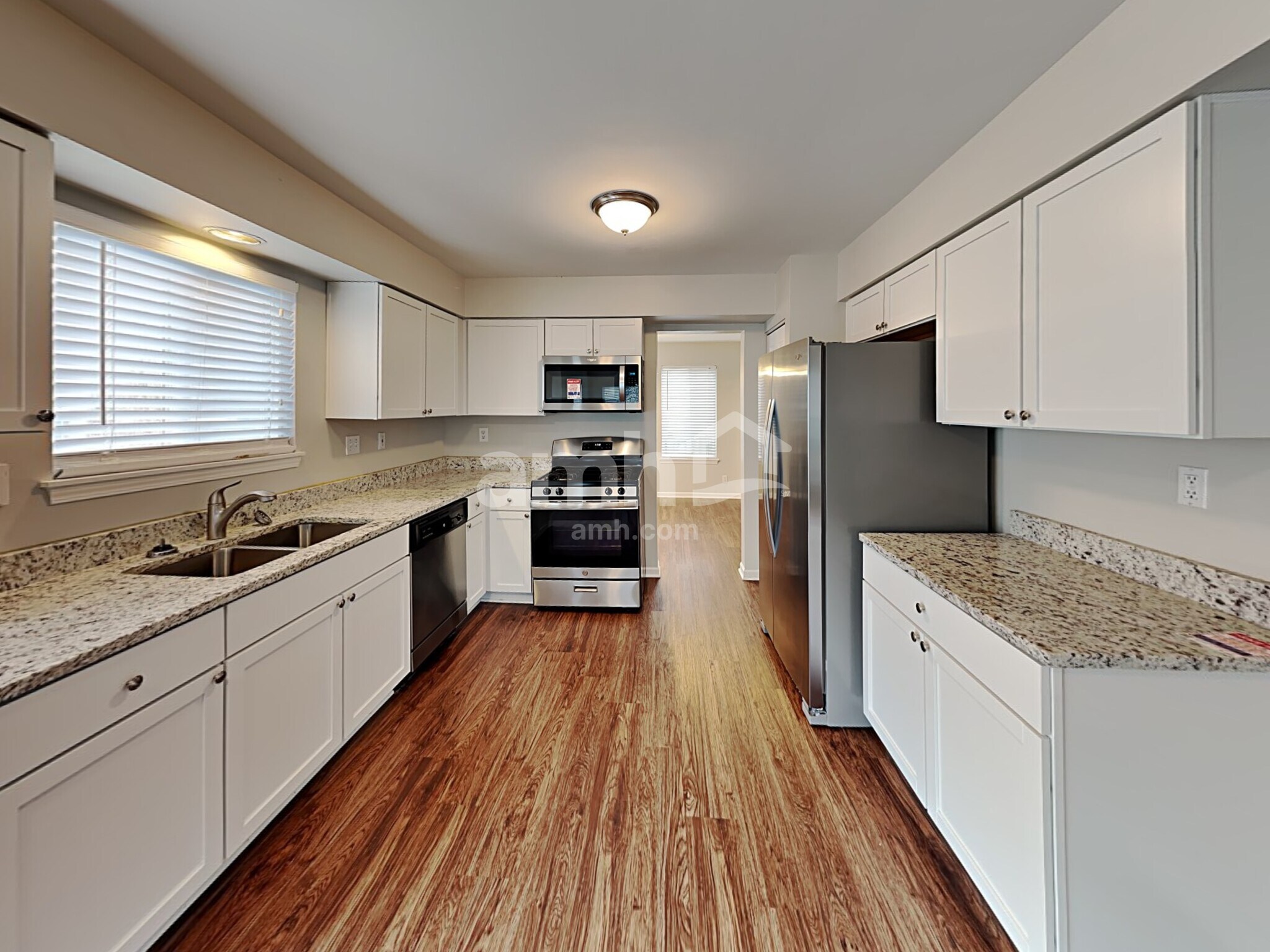 Building Photo - 21748 W Knollwood Dr