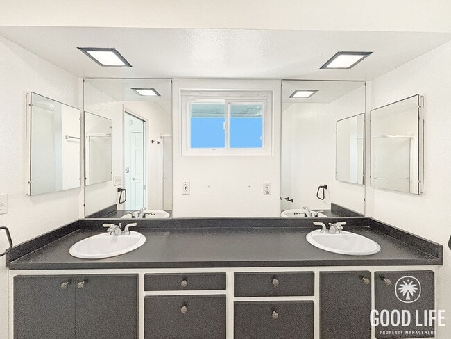 Building Photo - Beautiful 3BD/2BA Hillside House in El Cajon W/ Central A/C, Wrap-Around Deck, & Amazing Views!