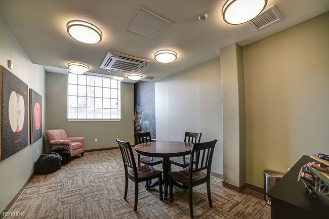 Building Photo - 2 br, 1 bath Apartment - Kreider Commons