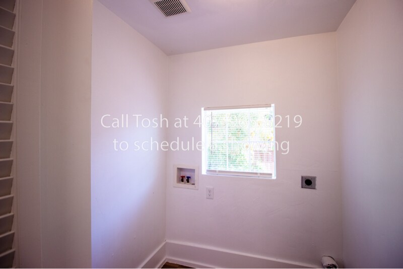 Building Photo - 519 E Evergreen St