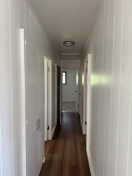 Building Photo - 2046 Palolo Ave