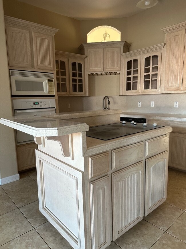 Building Photo - 4007 Zuley St