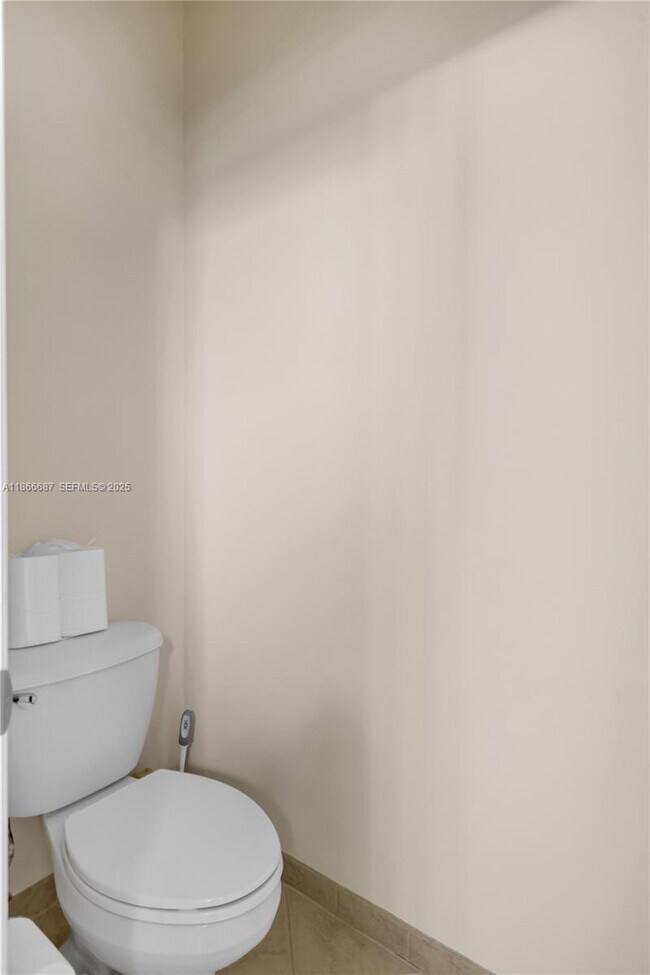 Building Photo - 363 NE 25th Terrace