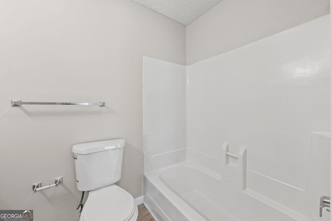Building Photo - 5313 Waverly Trce