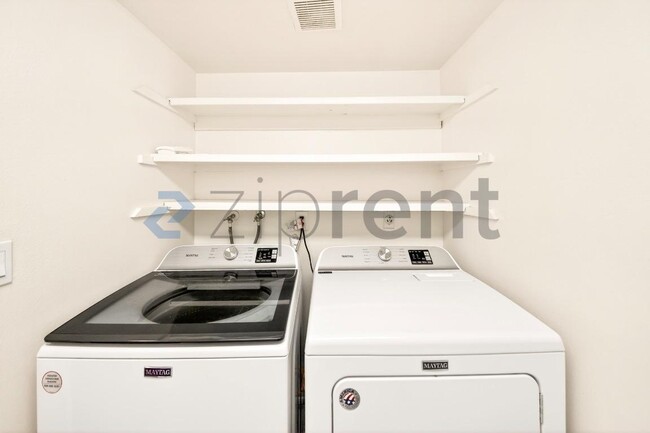 Building Photo - 29723 Windsong Ln