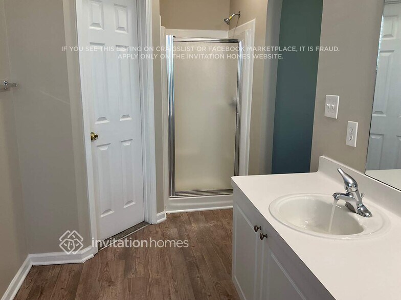 Building Photo - 5126 Thorin Oak Cir