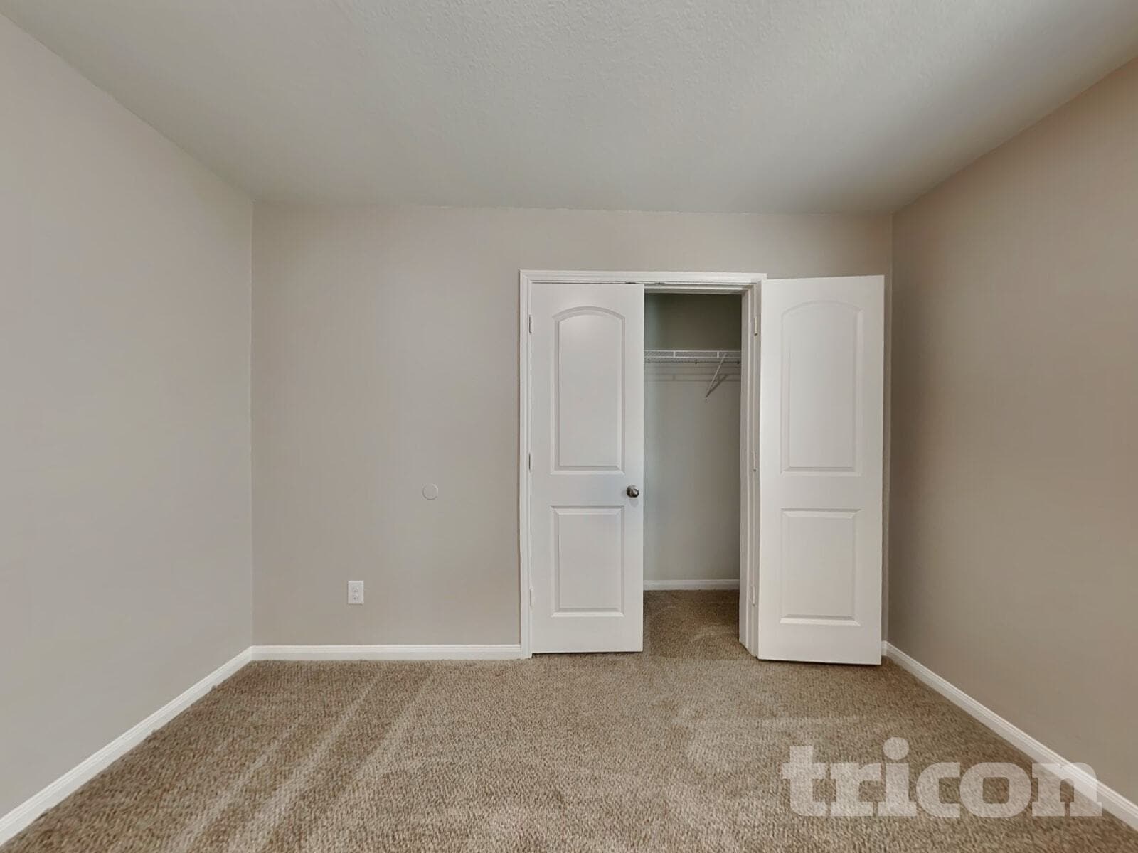 Building Photo - 2322 Oyster Bay Ave