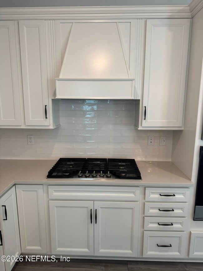 Building Photo - 236 Hawthorn Pk Cir