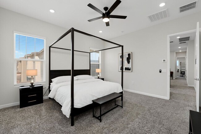 Building Photo - Professionally Designed, Fully Furnished townhome on one of Arabella’s Premium Lots | Scottsdale’...