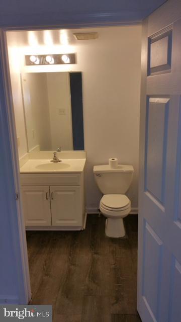 Building Photo - 530 Las Rosas Dr