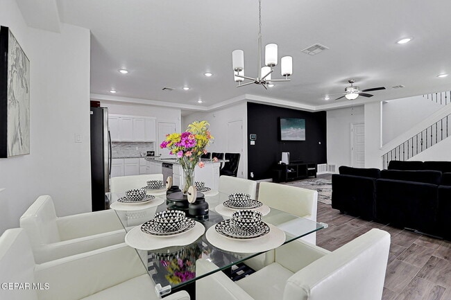 Building Photo - 12816 Linstead Ave