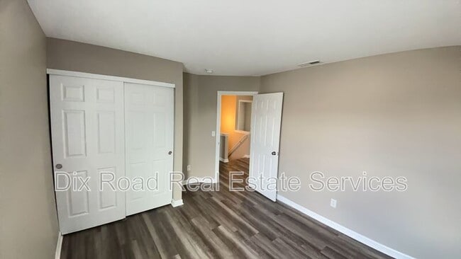 Building Photo - 2167 Pine Valley Dr