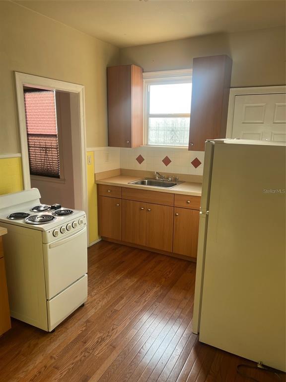 Building Photo - 2323 W North B St