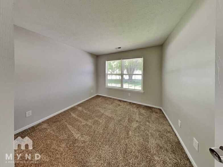 Building Photo - 447 Ashby Dr