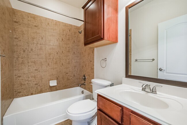 Building Photo - 25923 Celtic Terrace Dr