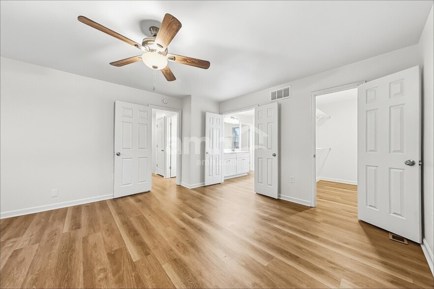 Building Photo - 10082 Shagy Bark Ct