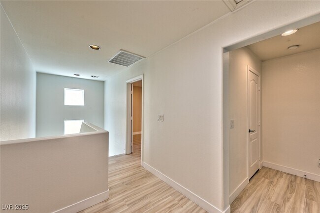 Building Photo - 10589 Danielson Ave