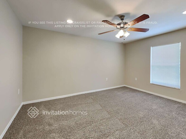 Building Photo - 513 Blackbird Ln