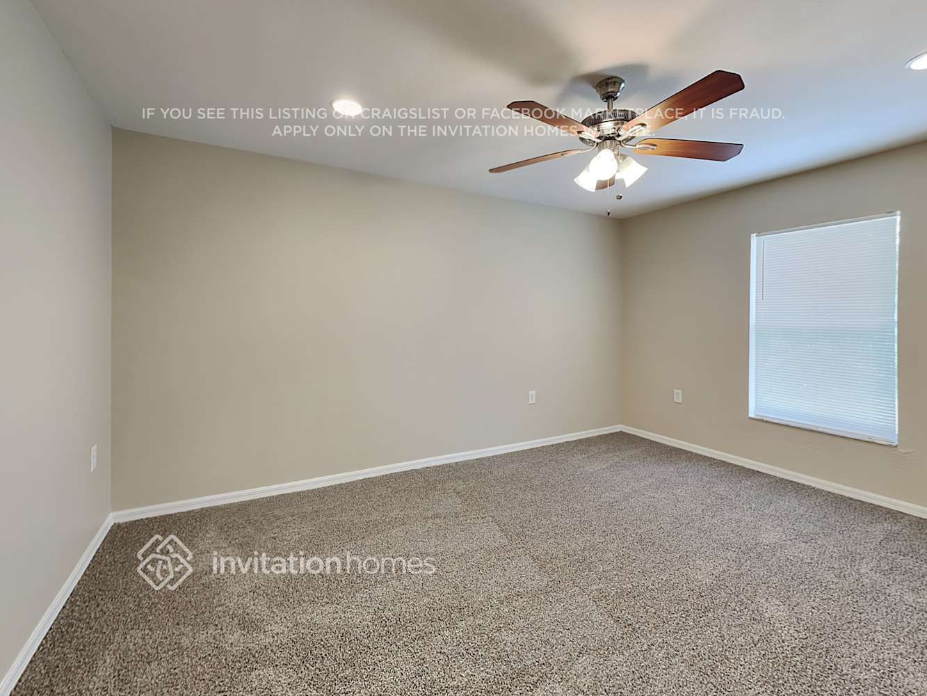 Building Photo - 513 Blackbird Ln