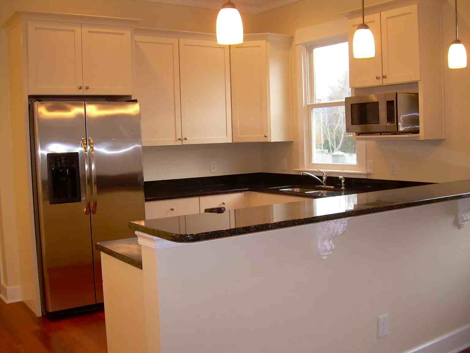 Building Photo - 245 Rutledge Ave