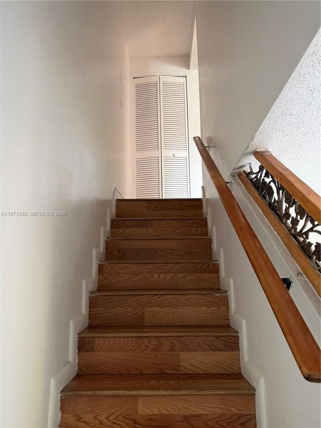 Building Photo - 14910 SW 82nd Terrace